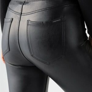 RUNWAY SEMI HIGH RISE LEGGING SLICK BLACK